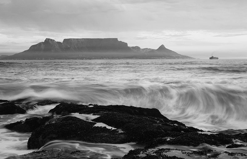 Murals Beaches and Waterfalls Cape Town  Mountains-F5CF60