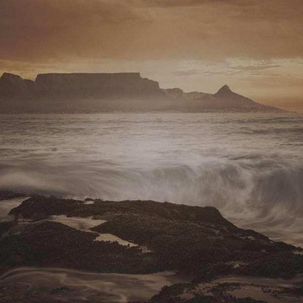 Murals Beaches and Waterfalls Cape Town  Mountains-F1B9B1